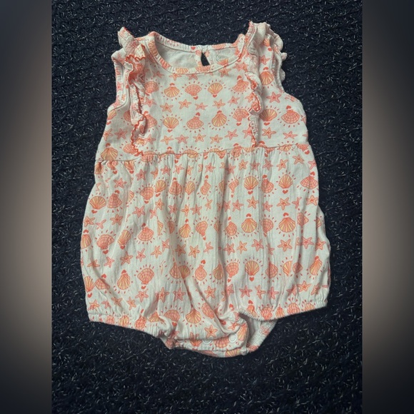 Baby Girl Romper Bundle 6–9 Months | Carter’s, Honest Baby | 7 Pieces - Picture 8 of 8